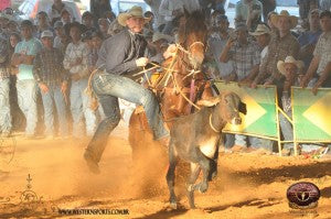 Jaguariuna Brasil - Tuf Cooper tie down calf roping in Brazile!!