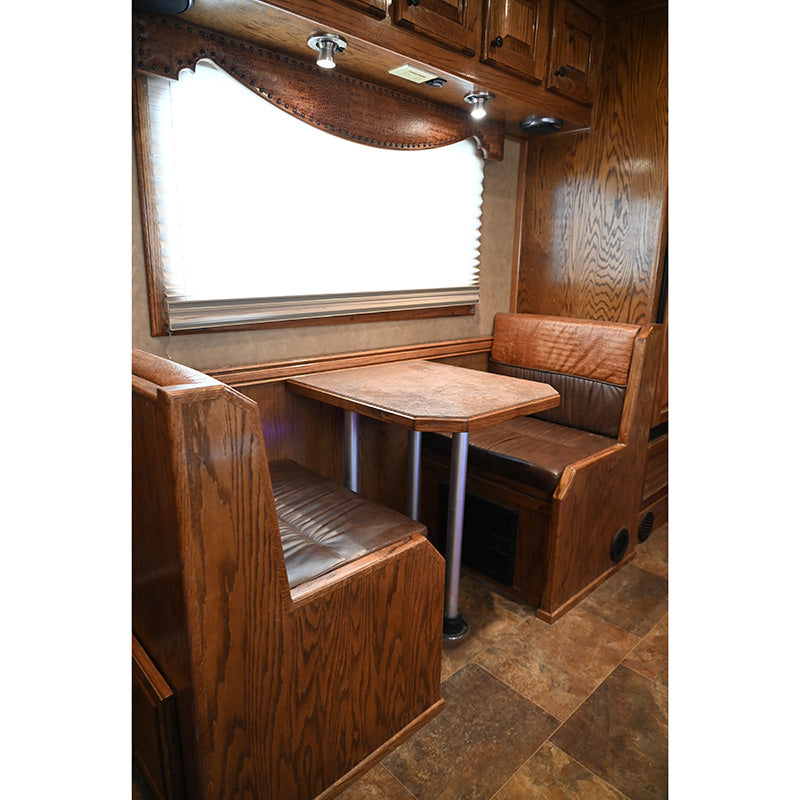 2013 Platinum 3 Horse Trailer 19' Outlaw Living Quarter