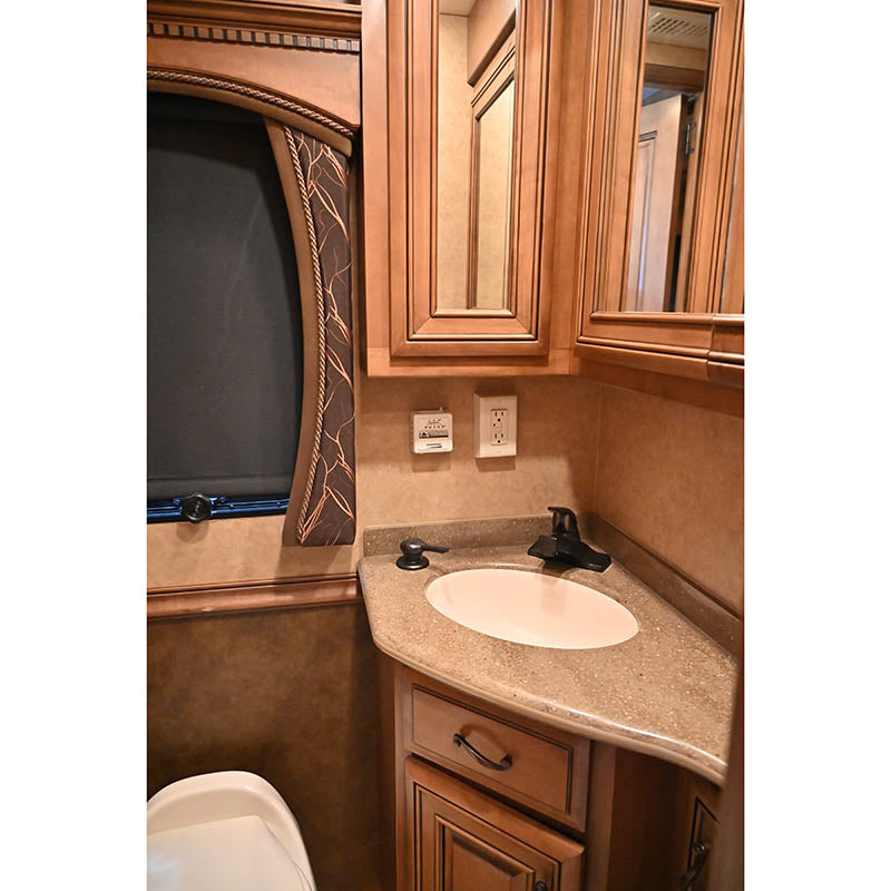 **SALE PENDING**2012 Entegra Aspire Class A Coach Model 42RBQ**SALE PENDING**